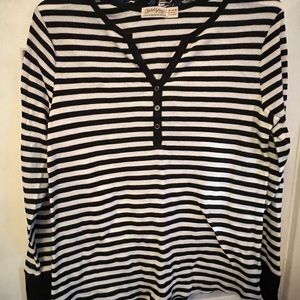 Black and white striped long sleeve shirt size XL women